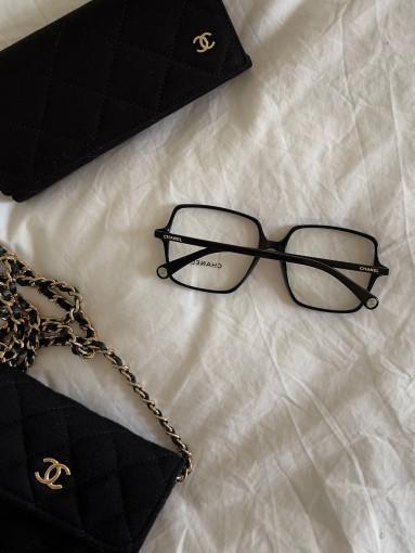 샤넬 23공방 스몰 레터링 로고 스퀘어 안경 블랙 A75275