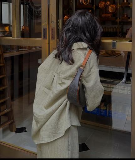 올리브 린넨 스트라이프 셔츠 | Olive Stripe Linen Shirt