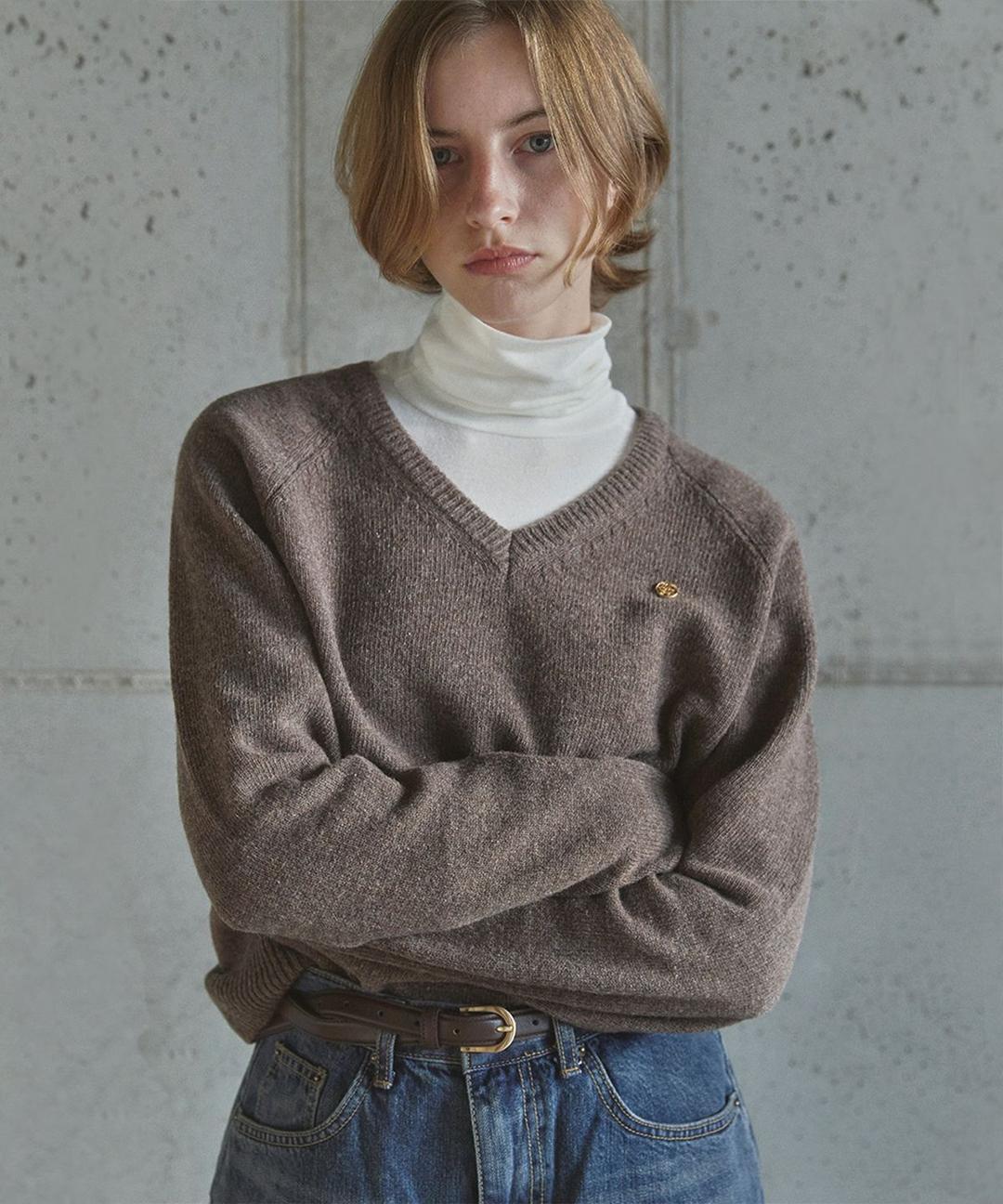 브이넥 울 니트 / 모카
