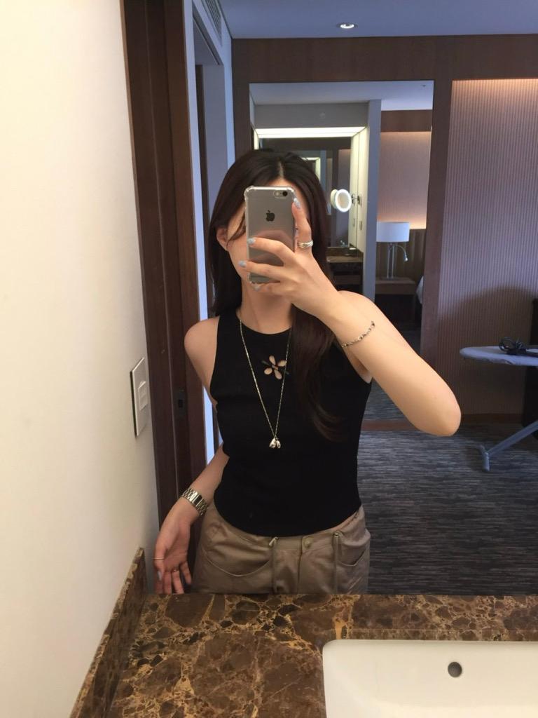 레이저 컷팅 슬리브리스