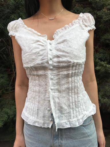 [타임라인서울] 펀칭 자수 블라우스(2color) : TIMELINESEOUL