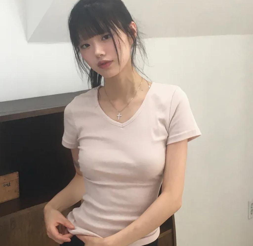 [허얇핏🖤/6col] 몬브 사이드 셔링 브이넥 반팔 티셔츠