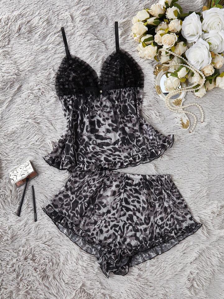 Esselle 표범 무늬 레이스 트림 컵 캐미솔 탑과 반바지 2피스 잠옷 세트