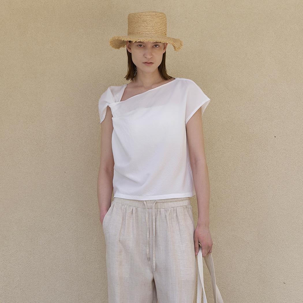 (BL-4218)TWIST NECK BUBBLE BLOUSE