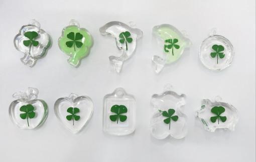 네잎클로버 키링 투명 야광 돌고래  참 에어팟 열쇠 가방고리 재료꾸미기 부자재 악세사리  행운 diy