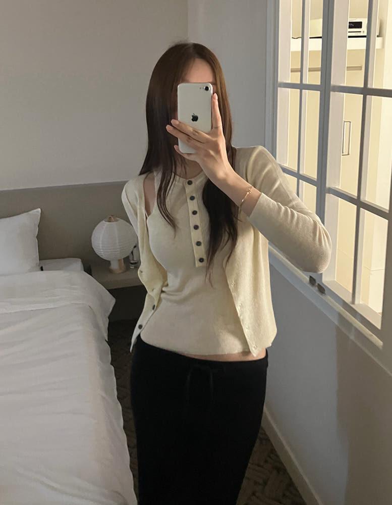 듀얼 홀터 레이어드 니트