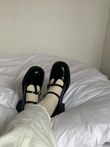 [아카이브앱크 홈]Daisy mary jane(2COLORS) 데이지 메리제인