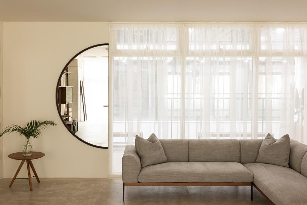 D8 - Half Circle Mirror