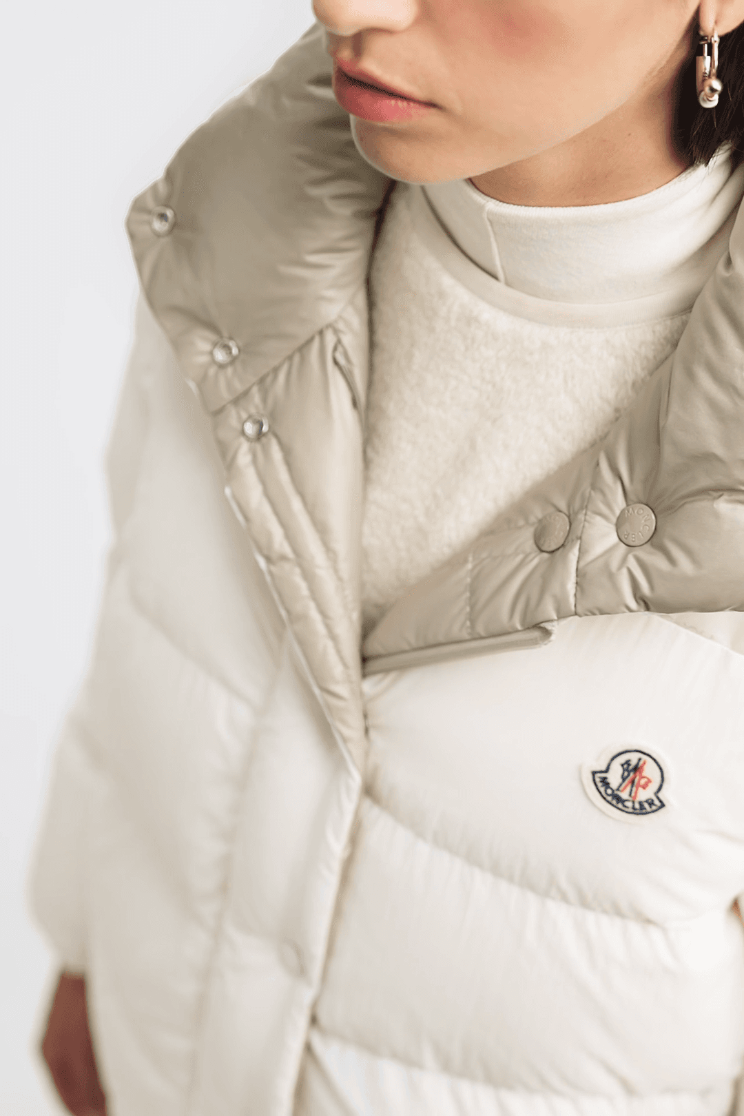 Moncler Verone 리버서블 쇼트 다운 재킷