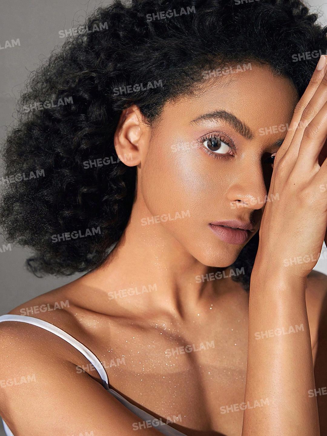 Cosmic Crystal Mousse Highlighter-Moonbeam