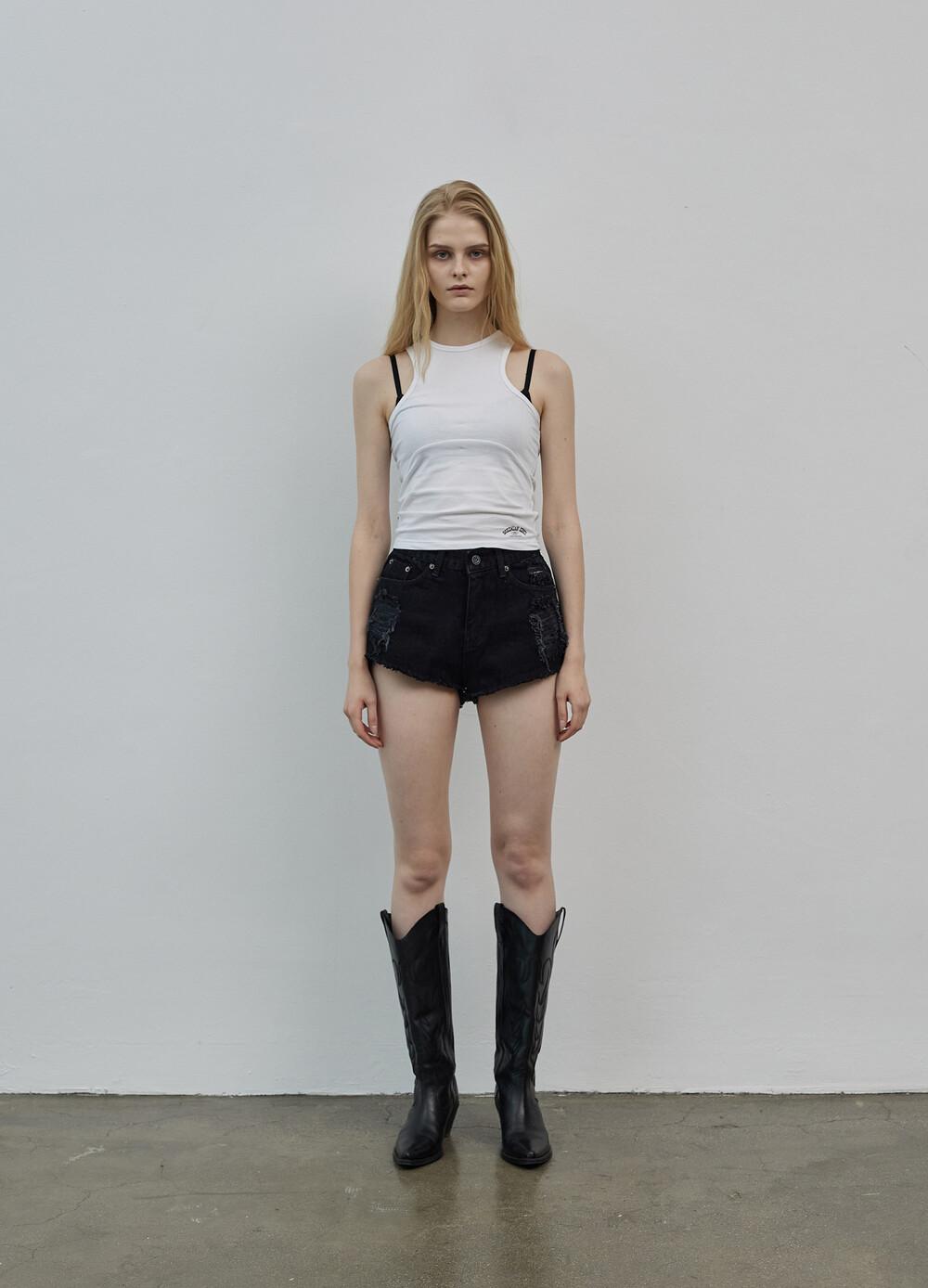 cutting damage shorts in black
