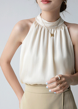 심플 셔링 홀터넥 블라우스