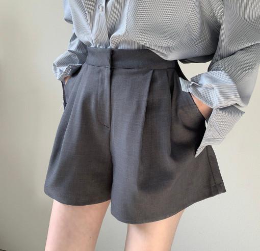 핀턱 와이드 숏 팬츠
