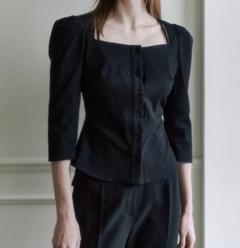 문 스퀘어넥 7부소매 슬림핏 블라우스/2colors