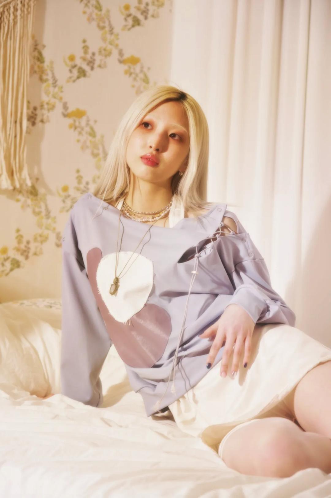 알디유(ALDIYOUU)  라인 패치워크 티셔츠_블루그레이 - 사이즈 & 후기 | 무신사