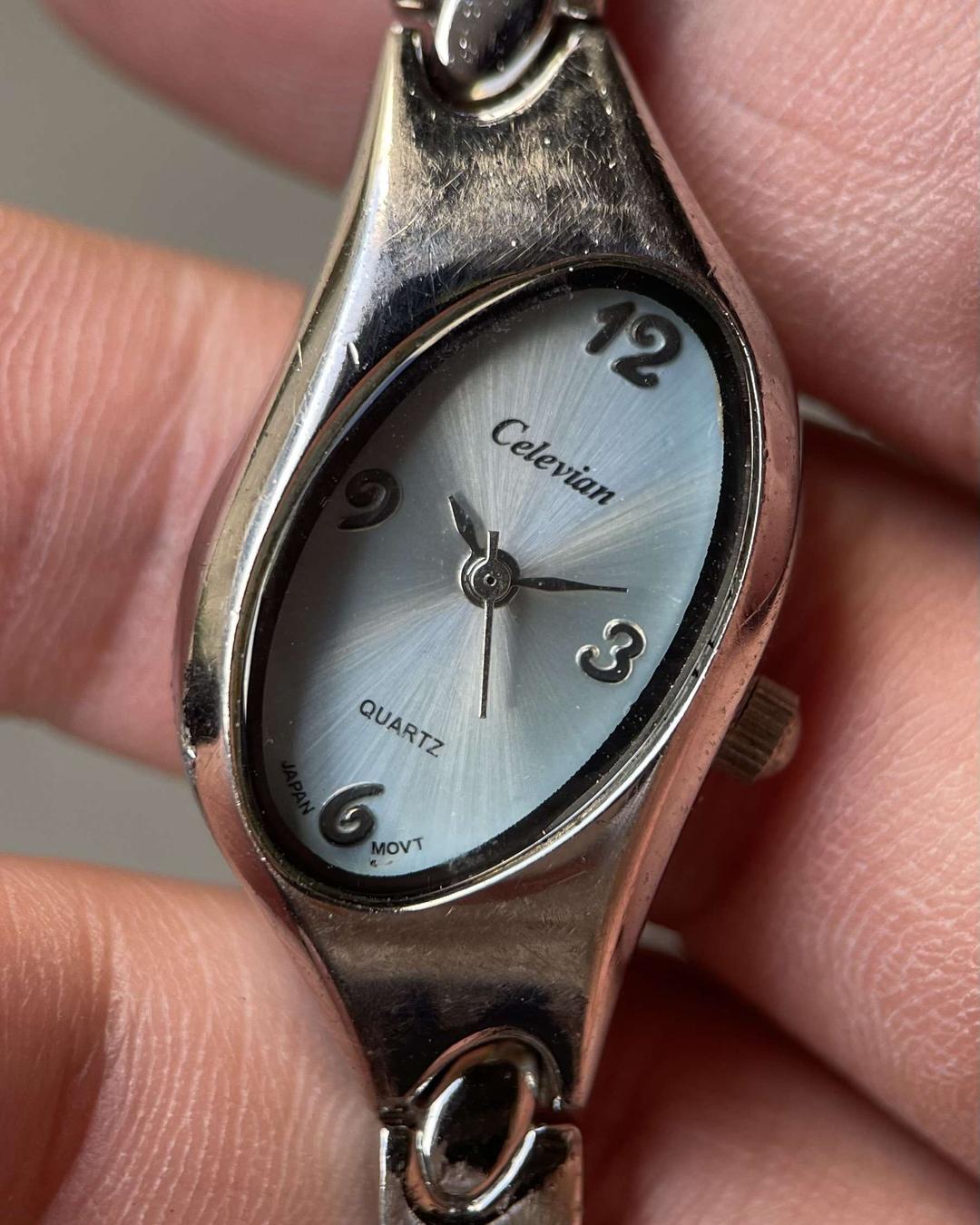 CELEVIAN VINTAGE QUARTZ WATCH