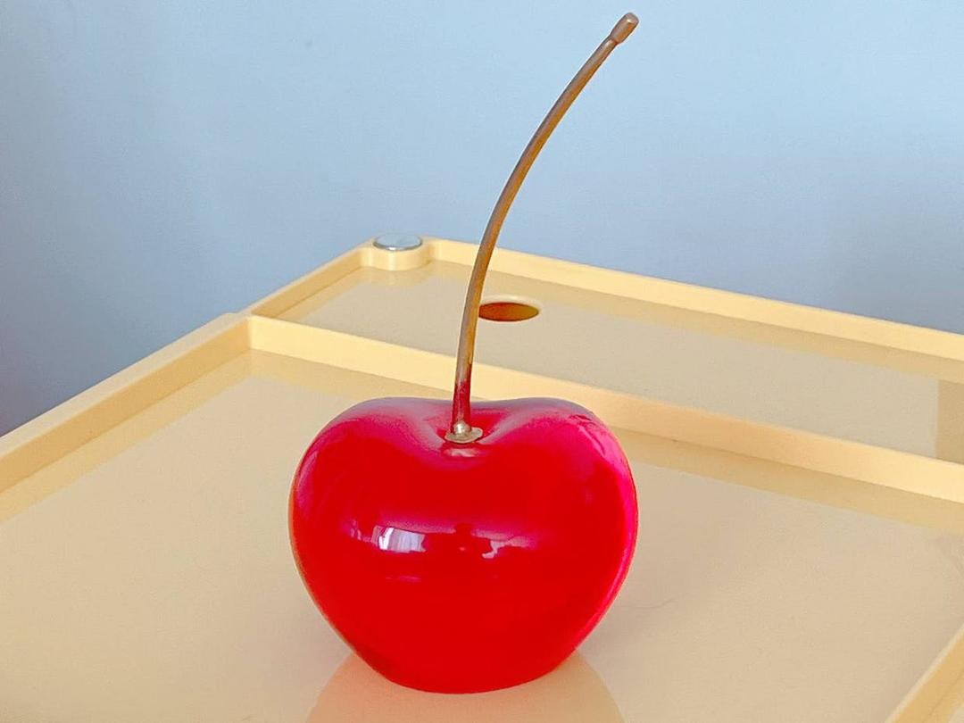 아름답게 빛나는 체리오브제, Cherry on top