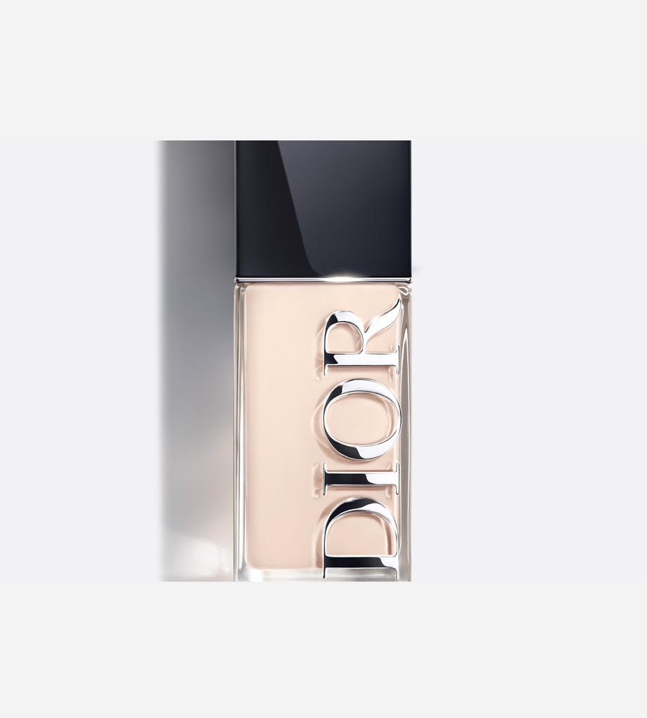 디올 포에버 스킨 글로우: 하이드레이팅 글로우 파운데이션