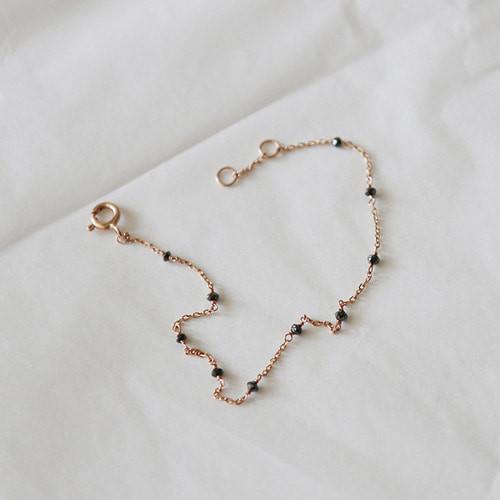 18k 블랙 다이아 얇은 실팔찌 레이어드 금팔찌