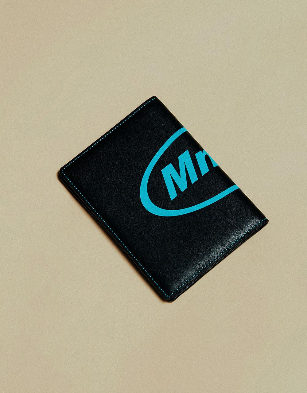 [Mmlg] LEATHER PASSPORT WALLET (BLACK)