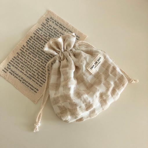 [자체제작] 베이지 체크 린넨 복조리 파우치 / 패브릭 스트링 파우치