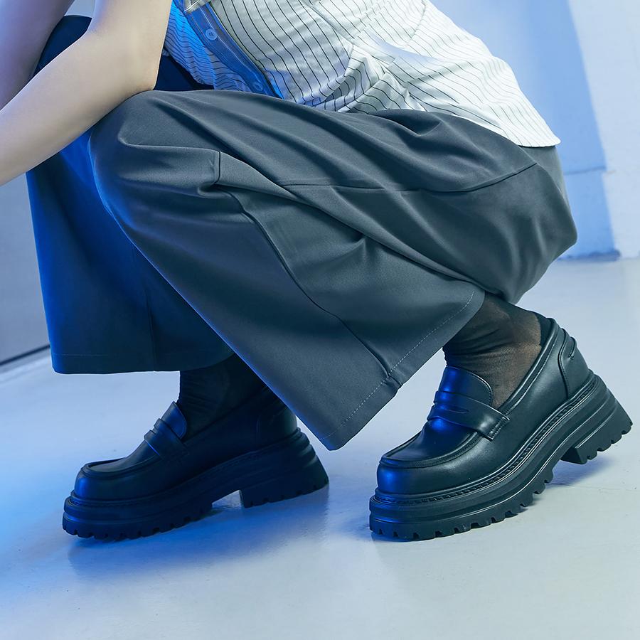 딥 여성 심플라인 볼드 페니로퍼 6cm DPWC99D426