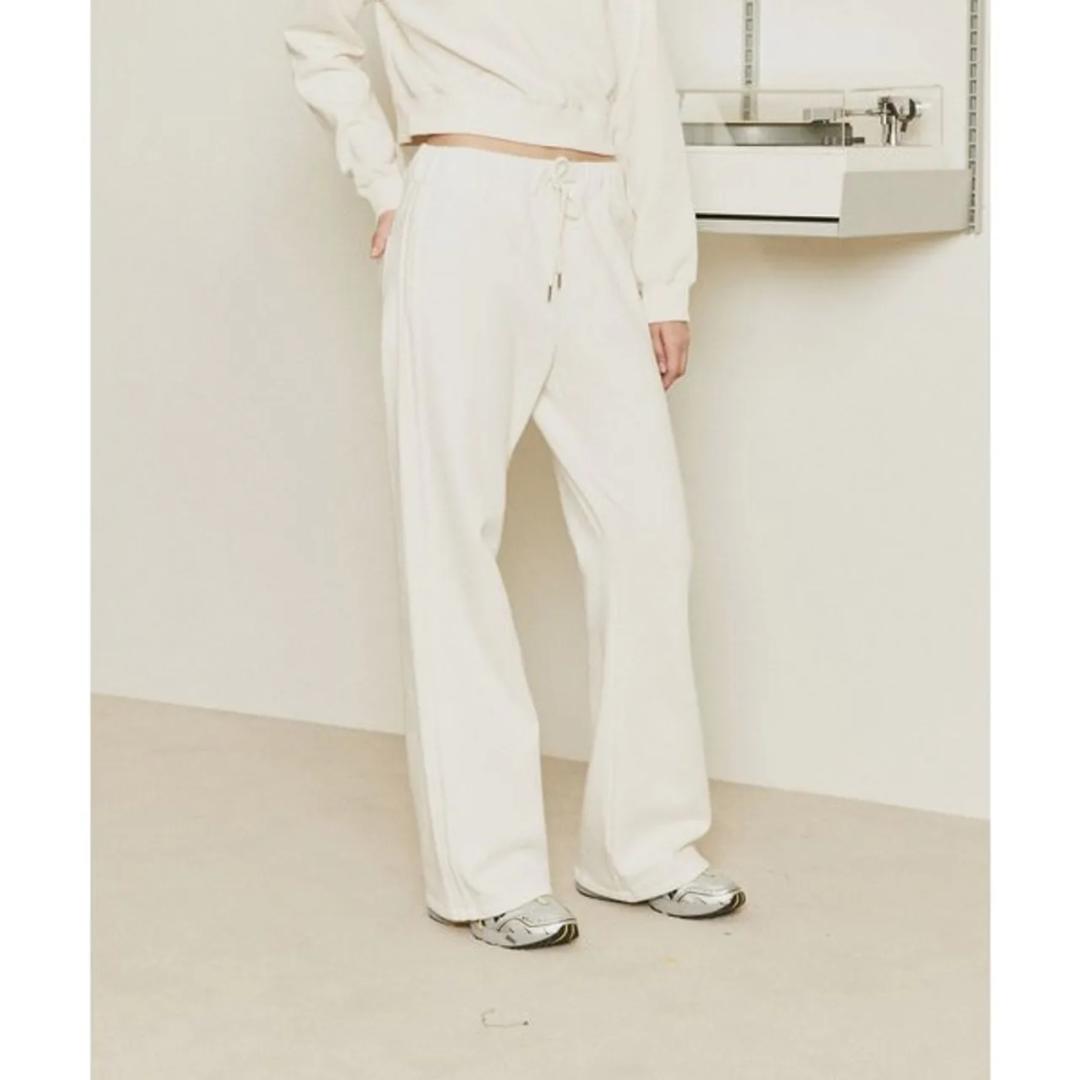 [갤러리아] BEENTRILL 빈트릴 여성 부츠컷 스웻 팬츠 (BA234TP501/IV)