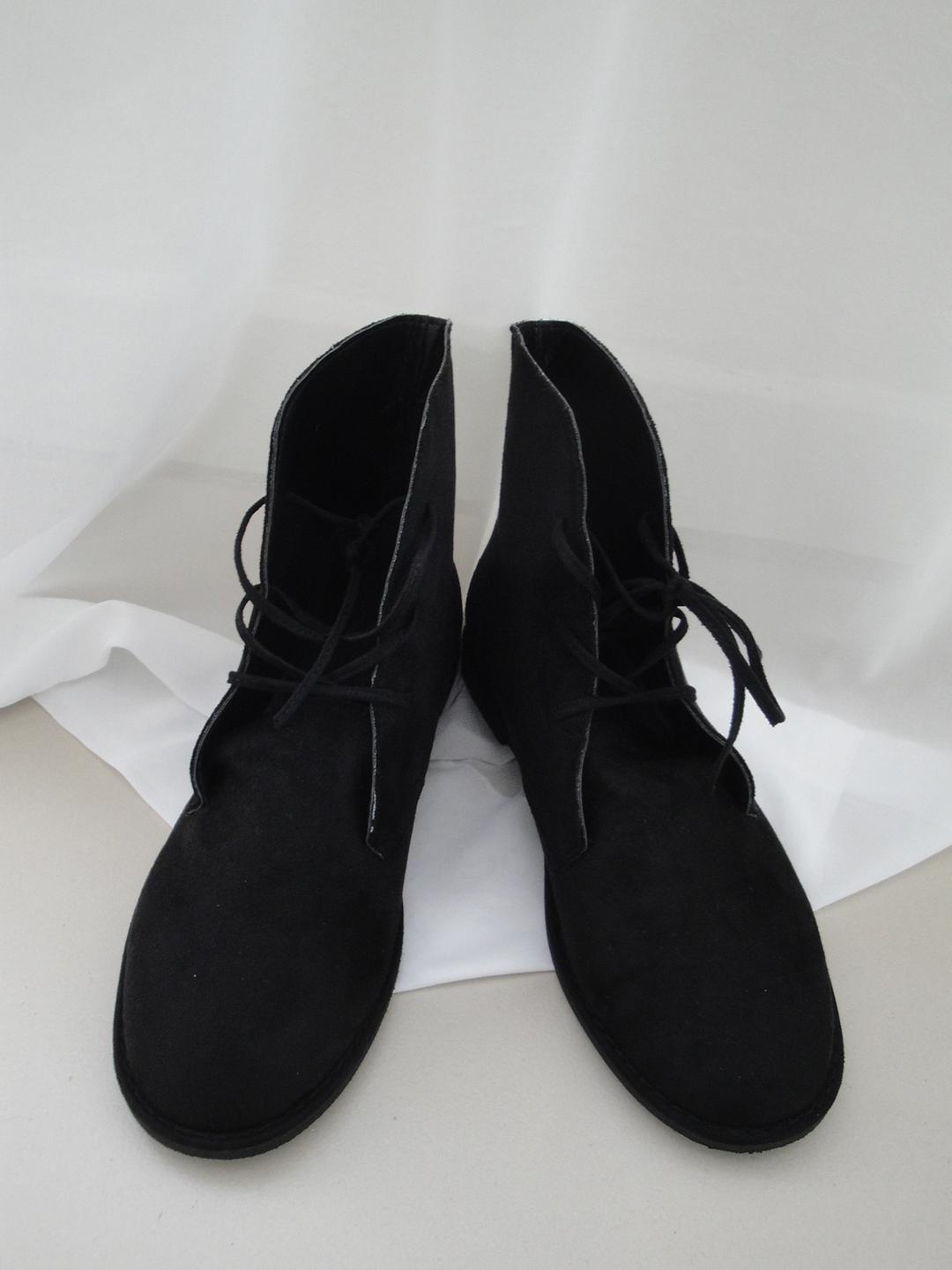 Classic Suede Desert Boots