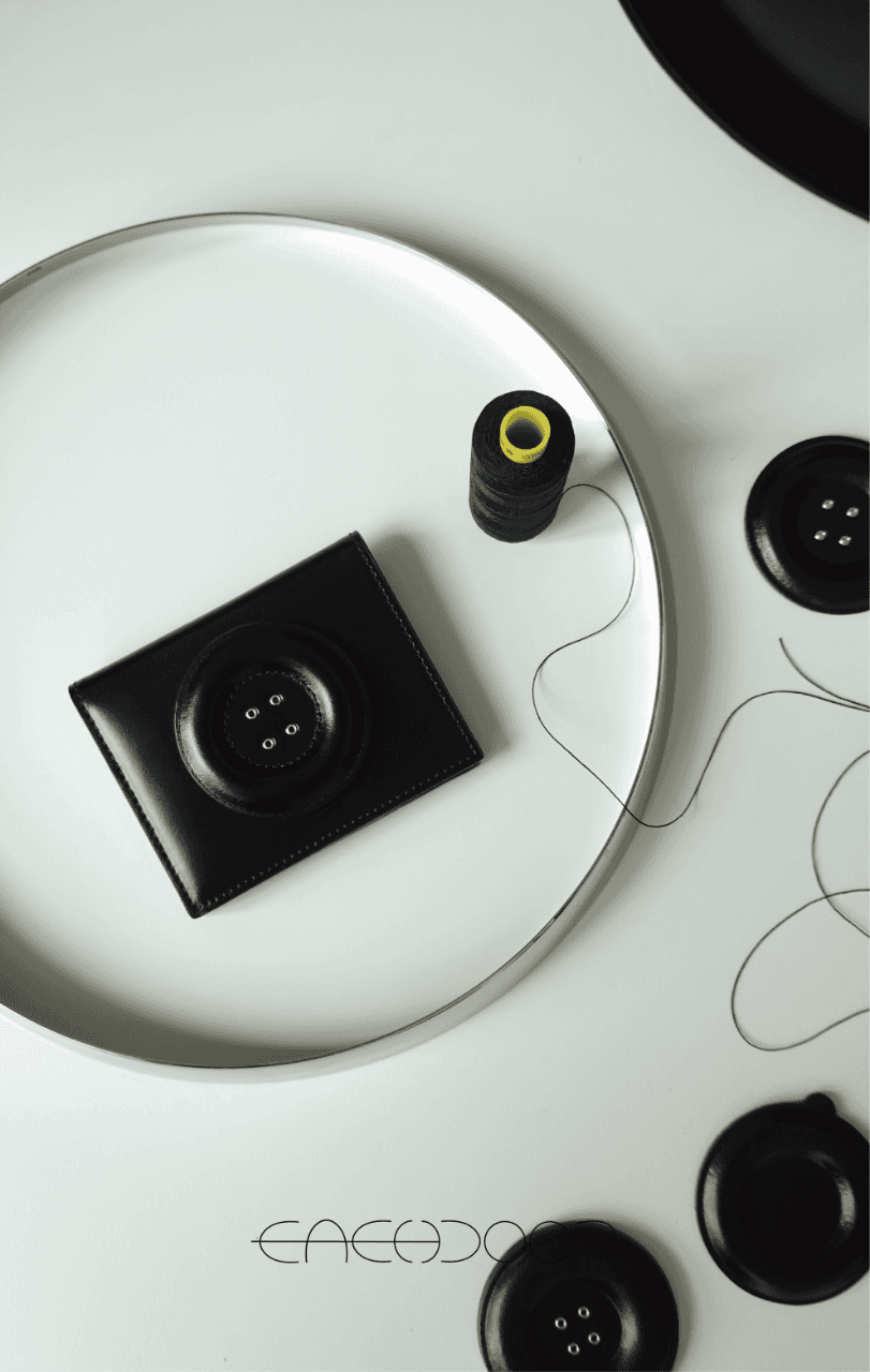 BUTTON CARD WALLET  | BLACK