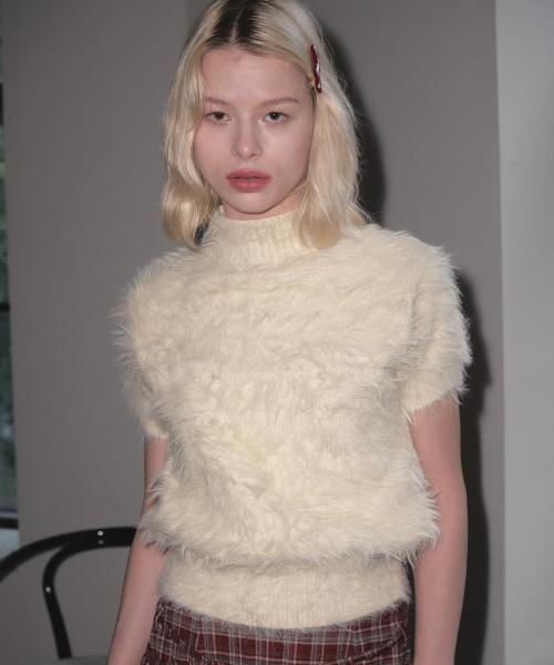 HAIRY HIGH NECK KNIT (LIGHT YELLOW)