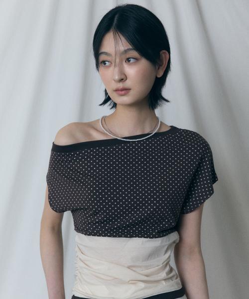 L17 DOT ONE-SHOULDER TOP(BROWN)