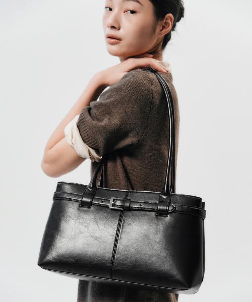 우먼즈 벨티드 숄더백 [블랙]