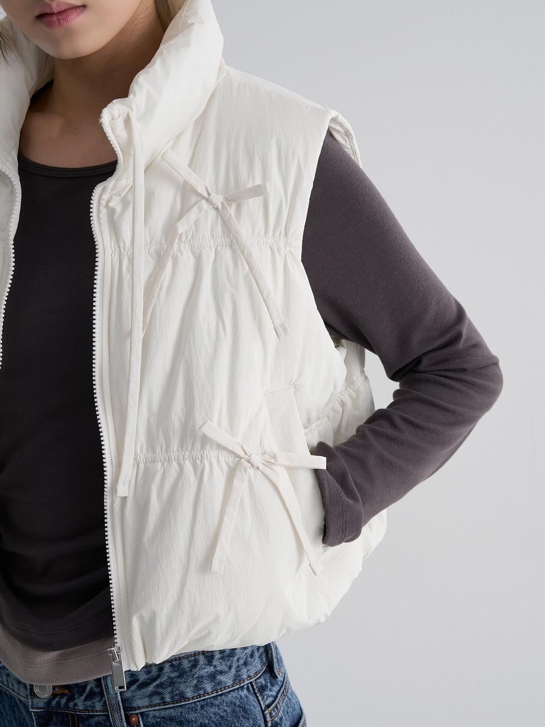 리본 디테일 패딩 베스트 - 아이보리