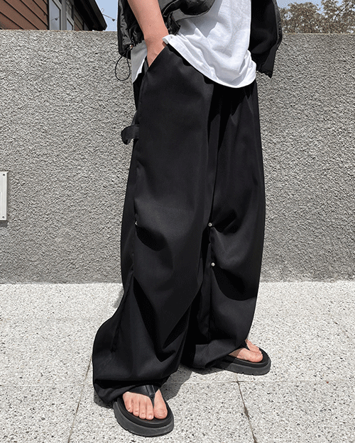 [자체제작] 썸머 라이트 리벳 파라슈트 팬츠 (3 color)