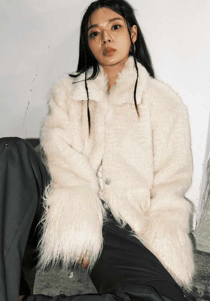 [10/31 예약 출고] DUAL FRINGE FUR JACKET / IVORY