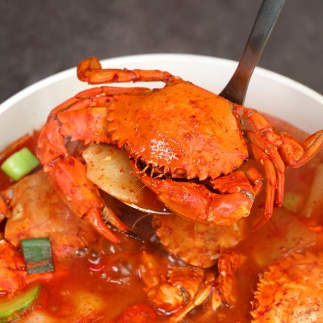 [오픈특가★]3팩 구매시 최저가+무료배송 깊고 시원한 국물 맛 돌게매운탕 1kg