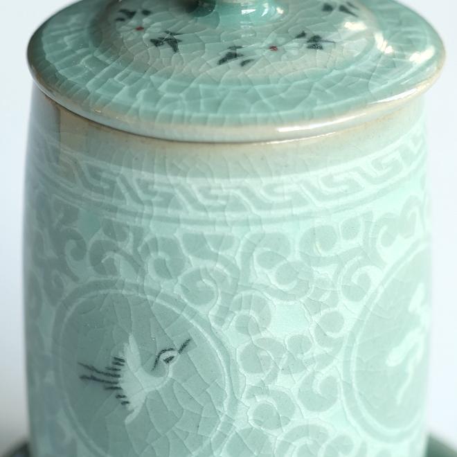 청자 상감 넝쿨무늬 잔