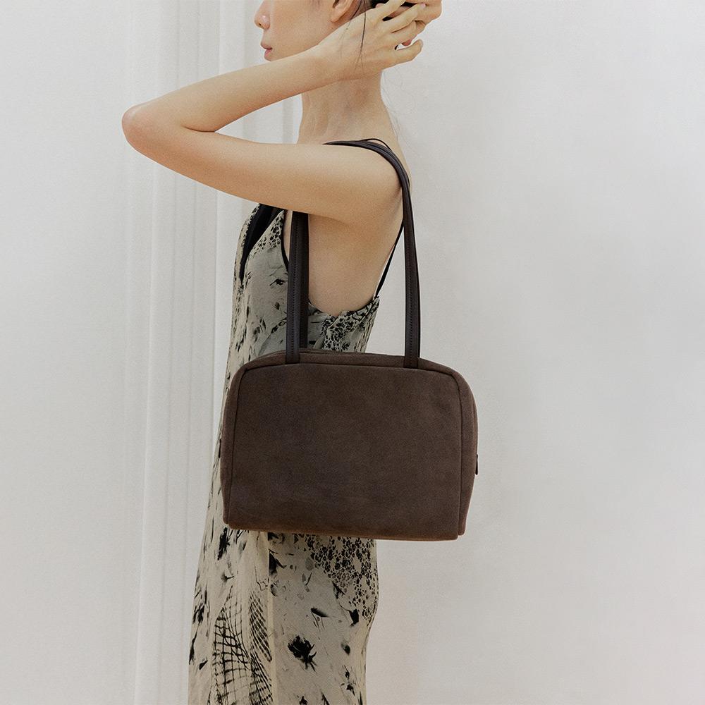 Series 002 Shoulder Bag (BRW)