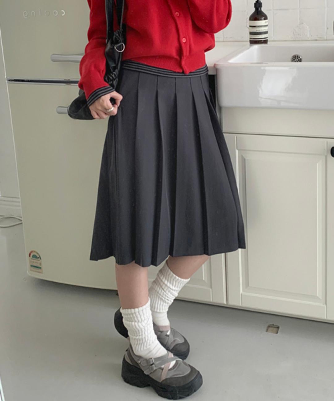 러브앤드팝 소우 미디 플리츠 스커트