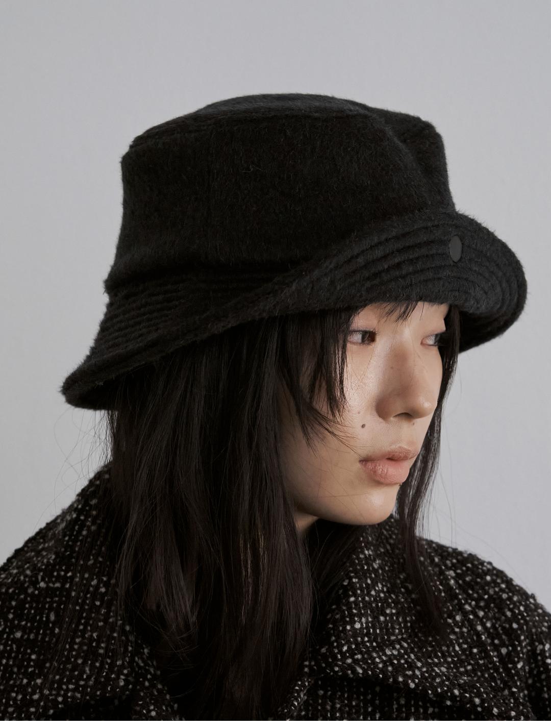 WOOL BUCKET HAT BLACK